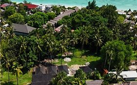 Lucy'S Garden Hotel